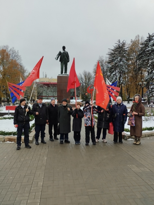 Мытищинские коммунисты отметили 105 лет Комсомола