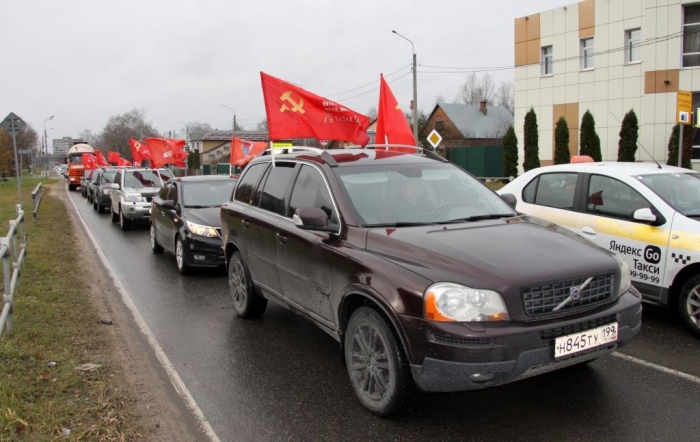 Автопробег в Серпухове в честь 106-й годовщины ВОСР