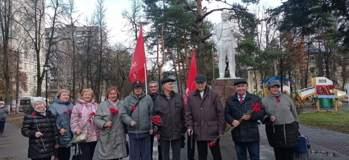 Коммунисты Щёлково отпраздновали 106-ю годовщину со дня Великого Октября