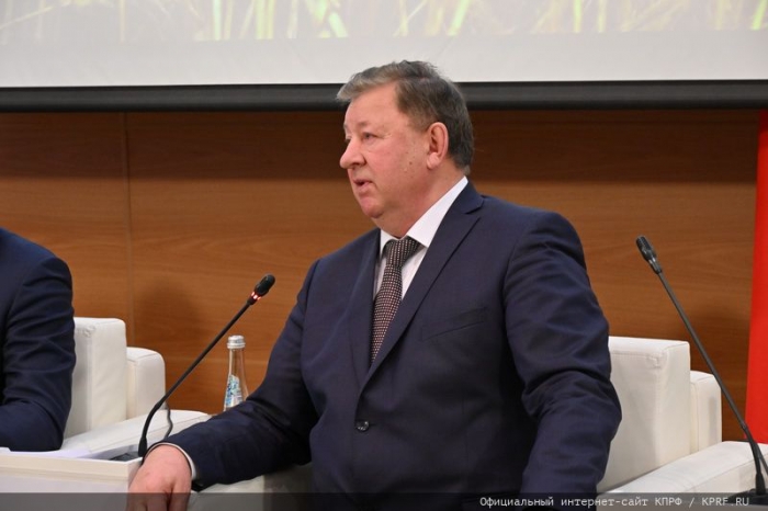 Руководитель фракции КПРФ в Мосблдуме Александр Наумов принял участие в парламентских слушаниях в Госдуме