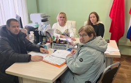 Депутат-коммунист Мособлдумы Елена Мокринская: «Каждая семья должна иметь благоустроенное жилье!»