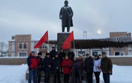 Серпуховские коммунисты почтили память о В.И. Ленине