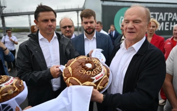 �.�. ������� - �������������� ������: ����������� ���������� - ���������: 185 ��������� � �������