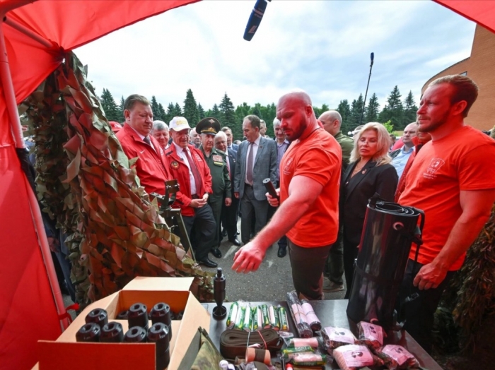 ������������ ����������� ������� ������� � �������� 156-�� ������������� ������