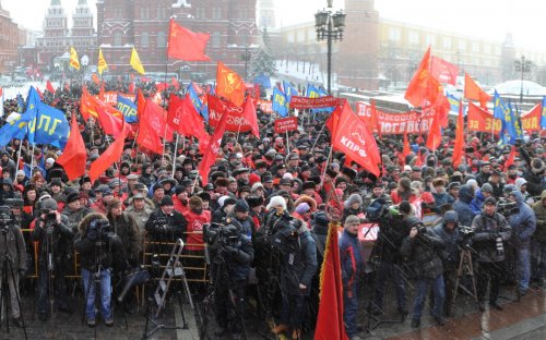 «Путину – нет! Зюганову – да!»: В Москве прошел многотысячный митинг оппозиции за честные выборы и достойную жизнь