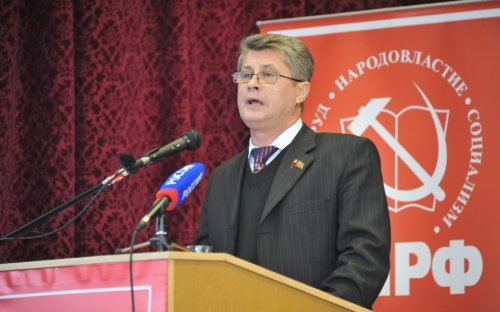 Альтернативы Зюганову нет! Зюганов – наш президент!