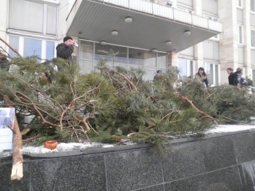 Жуковчане похоронили доверие к власти 