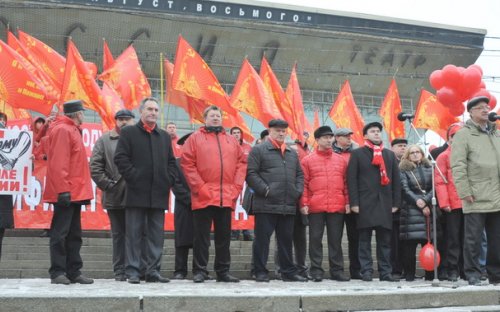 Г.А. Зюганов на митинге в Москве: Нас не поставить на колени!