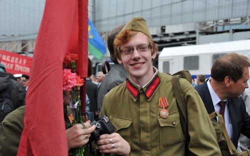 Г.А. Зюганов: «День Победы – это праздник праздников». В акции коммунистов в Москве приняли участие десятки тысяч человек