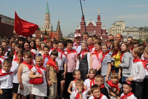 Свыше 4000 пионеров из Подмосковья приняли присягу на Красной площади 