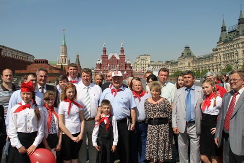Свыше 4000 пионеров из Подмосковья приняли присягу на Красной площади 