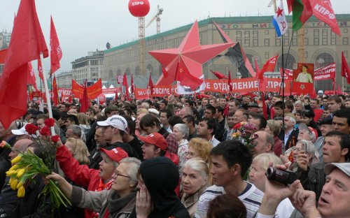 Г.А. Зюганов: «День Победы – это праздник праздников». В акции коммунистов в Москве приняли участие десятки тысяч человек
