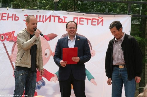 Что нам снег, что нам зной, что нам дождик проливной