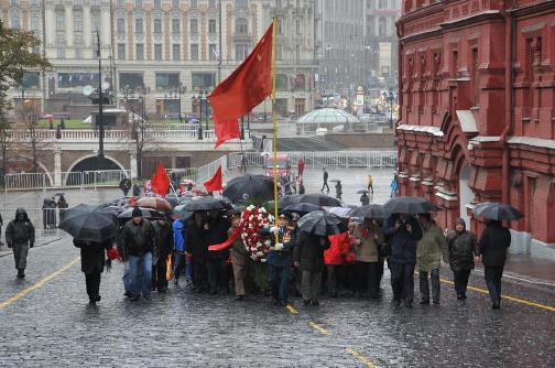 Возложение цветов к Мавзолею В.И. Ленина (Фоторепортаж)