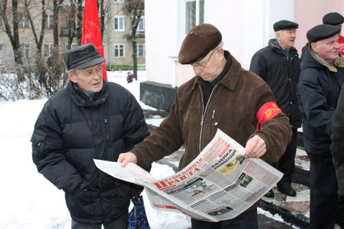 «Руки прочь от нашей поликлиники». Митинг протеста в мкр. Северный