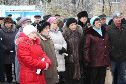 «Руки прочь от нашей поликлиники». Митинг протеста в мкр. Северный