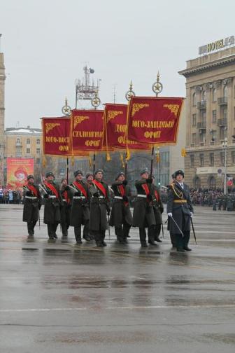 Коммунисты почтили память погибших в Сталинграде