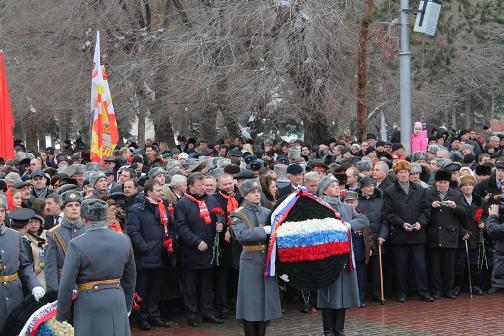 Коммунисты почтили память погибших в Сталинграде