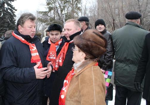 Коммунисты почтили память погибших в Сталинграде