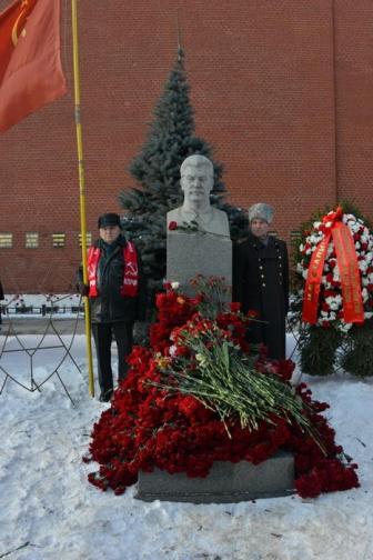 Учиться у Ленина и Сталина!