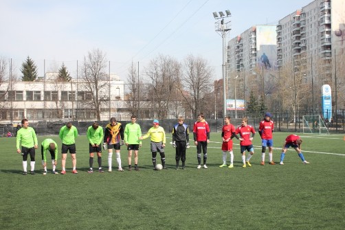 Поехали, все на футбол!