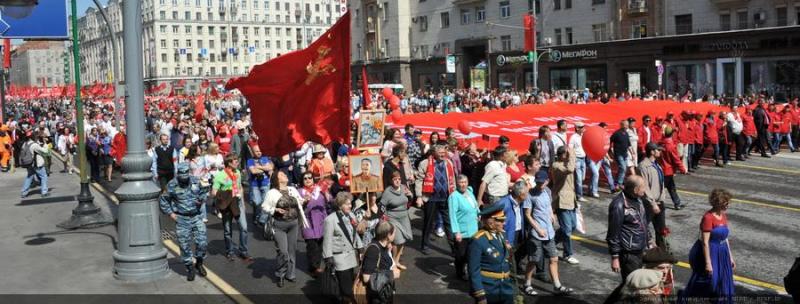 «Впереди – новые победы!» Шествие и митинг 9 мая в Москве
