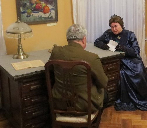 Купчиха и генералиссимус вновь встретились в ночь музеев…