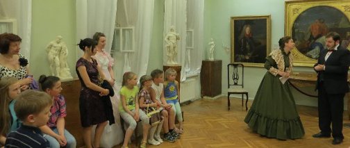Купчиха и генералиссимус вновь встретились в ночь музеев…