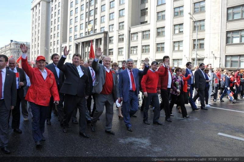 «Впереди – новые победы!» Шествие и митинг 9 мая в Москве