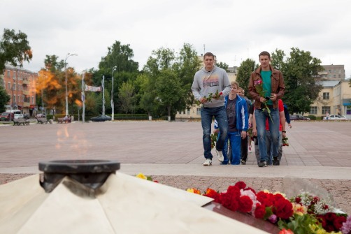 Возложение цветов в г. Подольске в честь погибших в годы Великой Отечественной Войны