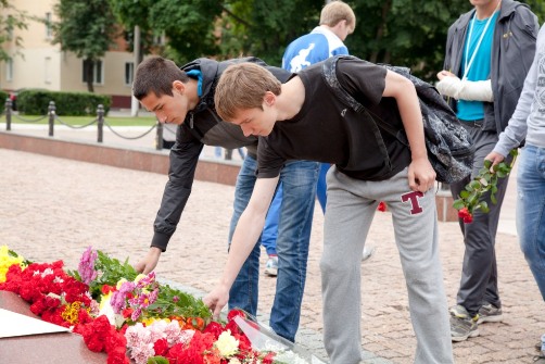 Возложение цветов в г. Подольске в честь погибших в годы Великой Отечественной Войны