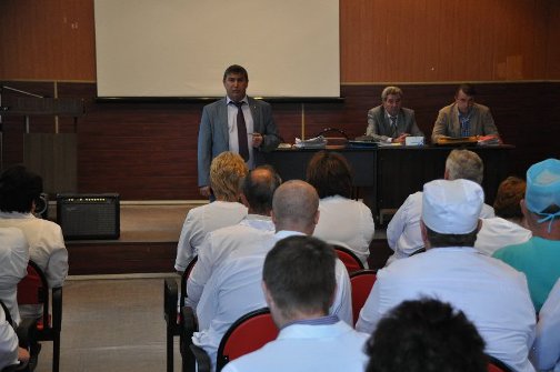 Здравоохранение должны возглавить профессионалы