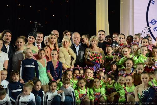 Во имя добра! Г.А. Зюганов зажег факел на открытии фестиваля спорта в Москве