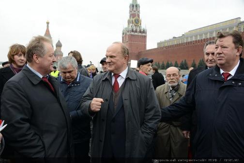 6 ноября 2013 года в честь 96-й годовщины Великой Октябрьской социалистической революции ЦК и МГК КПРФ возложили цветы к Мавзолею Владимира Ильича Ленина на Красной площади