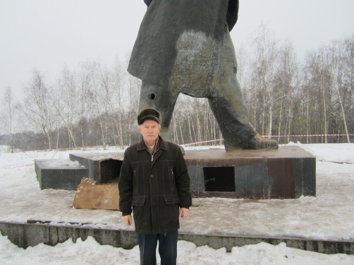 Коммунисты добиваются сохранения памятника В.И. Ленину в Горках Ленинских