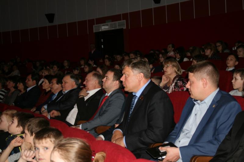 Дети России – детям Донбасса