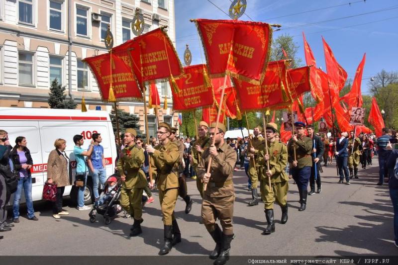 Слава Советскому народу – победителю! Вечная память павшим! Фашизм не пройдет!