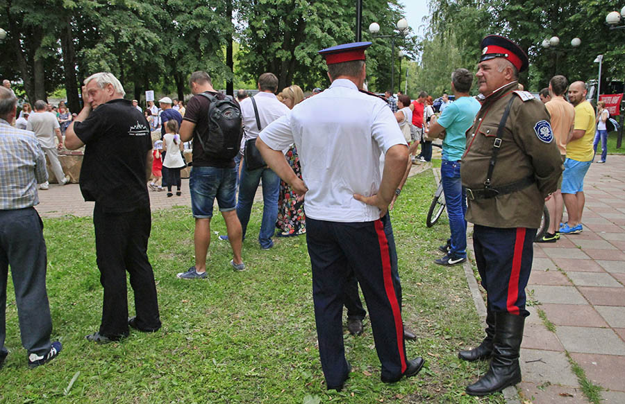 В Звенигороде сотни людей проголосовали против мэра