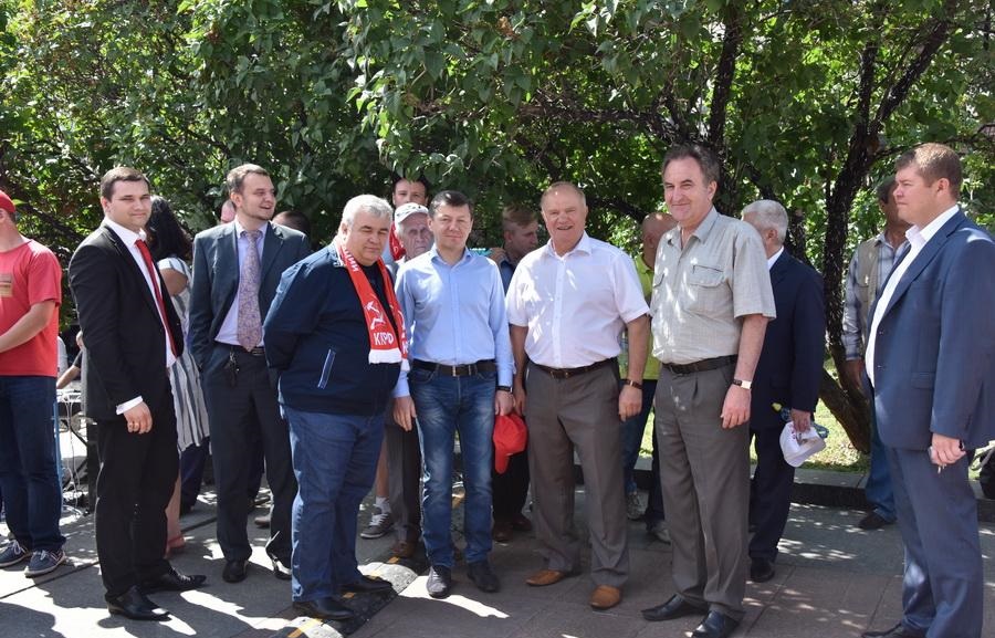 Состоялся митинг-концерт Антикапитализм-2015 в Москве