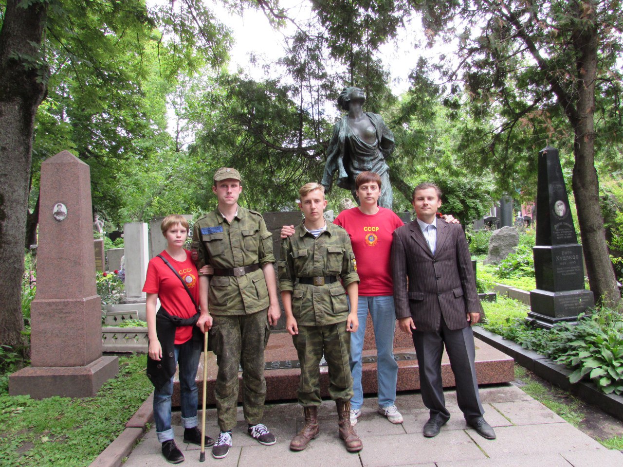 Подольские коммунисты и комсомольцы помнят Великих людей