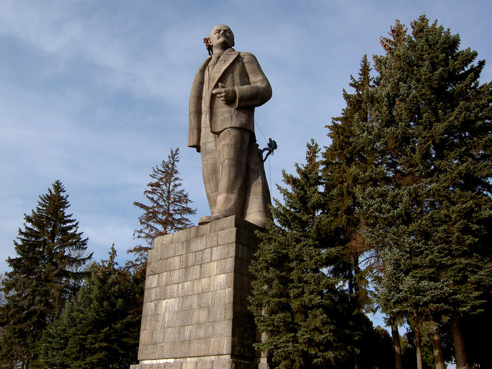 Дубна. Памятник Ленину под защиту!