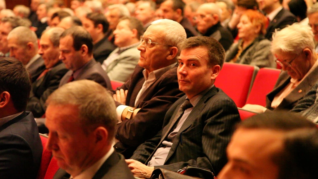 Основа работы депутатов-коммунистов – защита интересов народа!