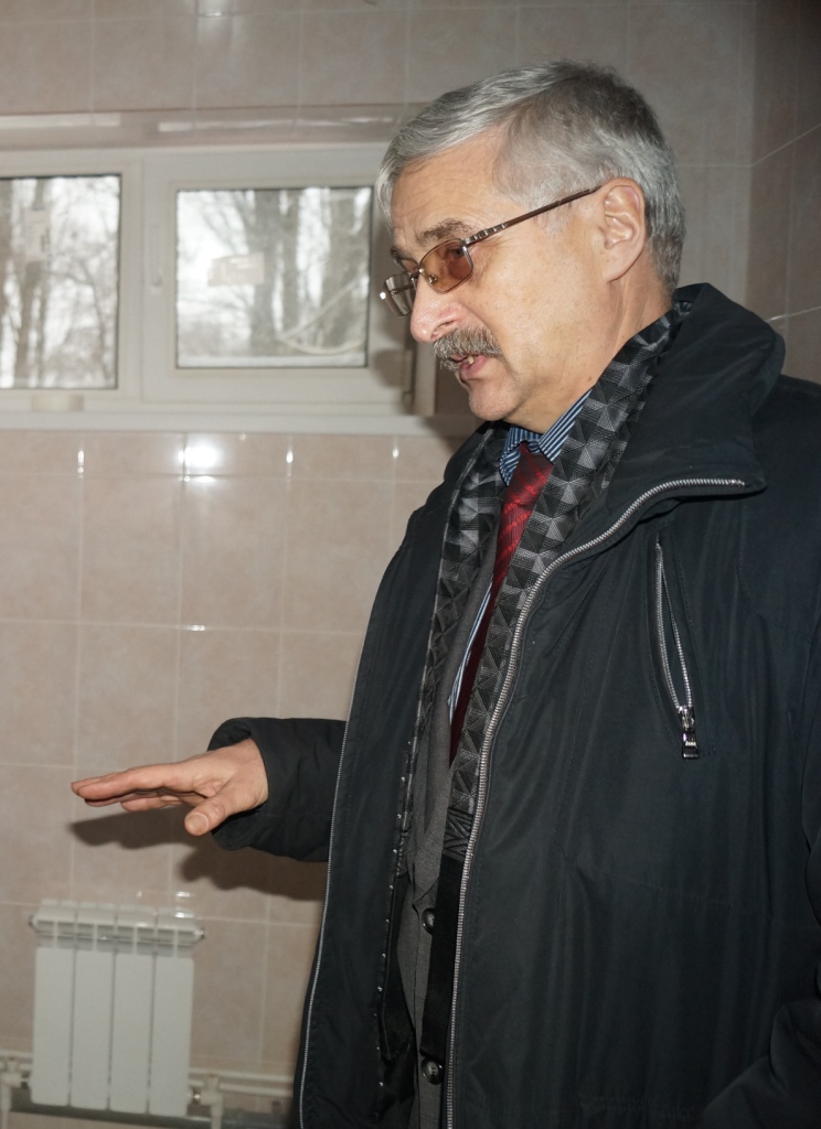 Александр Галдин проинспектировал ход ремонта лотошинского «Дома детского творчества»
