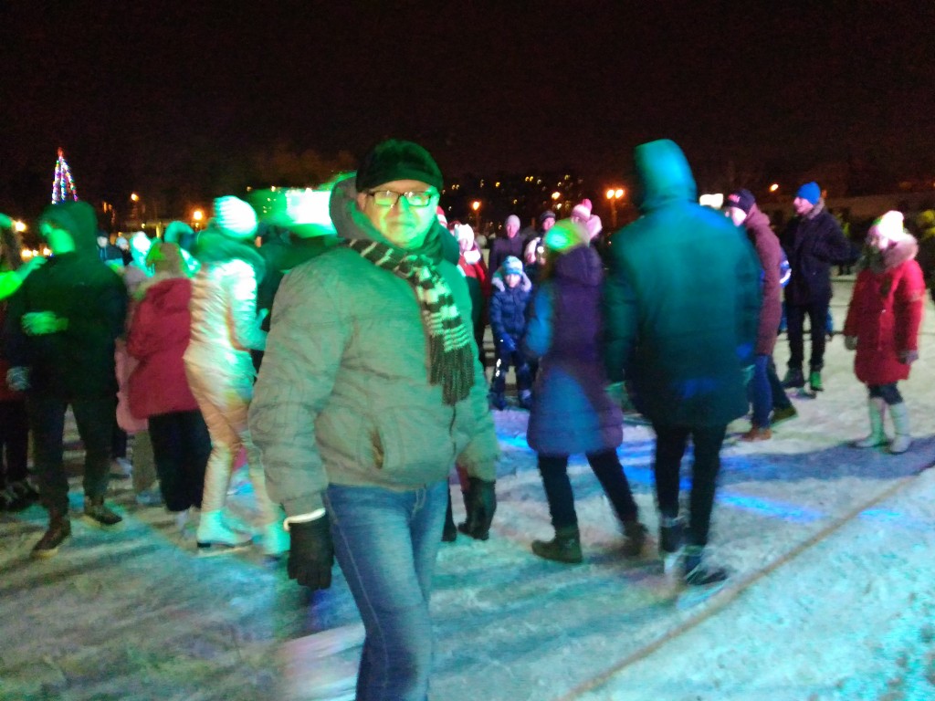 Сергиево-Посадские коммунисты открыли бесплатный каток