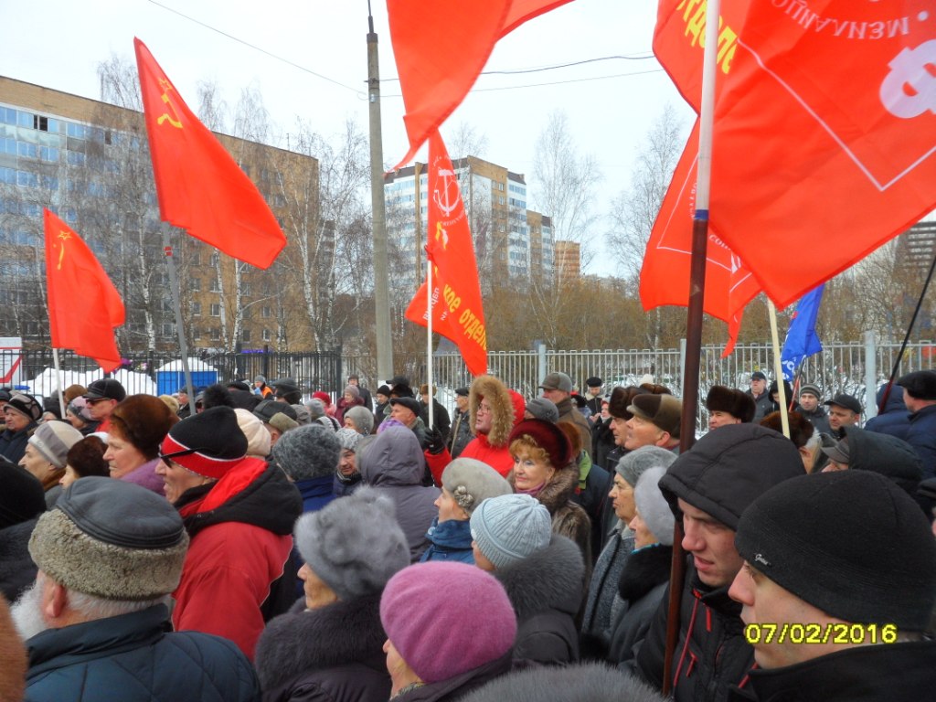 Кто хочет стричь купоны на платной дороге, пусть строит себе новую трассу!
