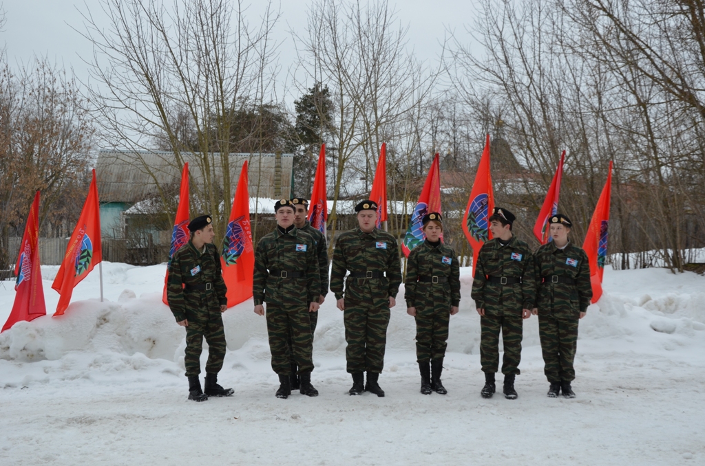 Алексей Русских наградил победителей военно-спортивной игры «Юнармейские старты»