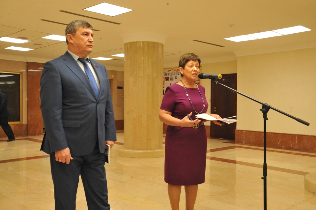 В Мособлдуме открылась выставка «Детство, опаленное войной»
