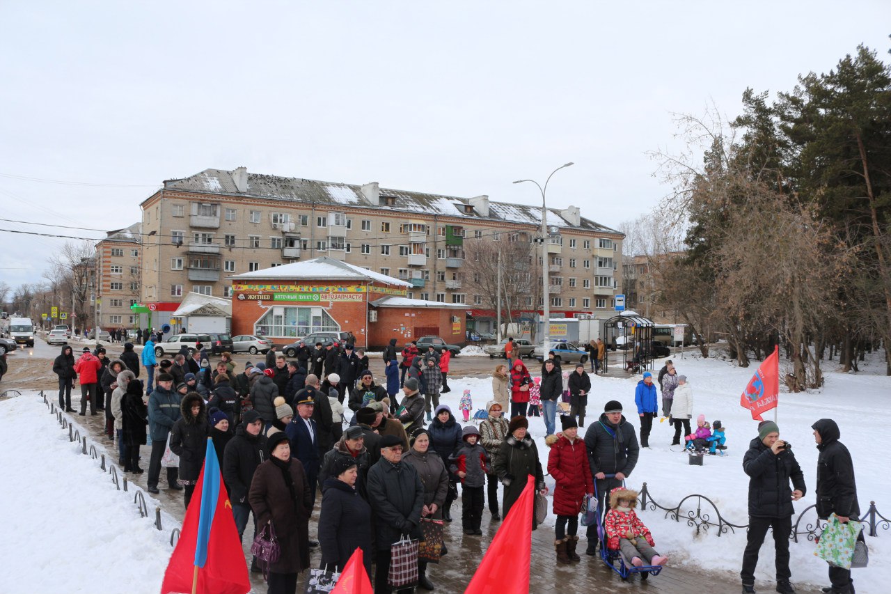Подольские коммунисты и комсомольцы провели праздничный митинг посвящённый дню создания рабоче-крестьянской Красной Армии