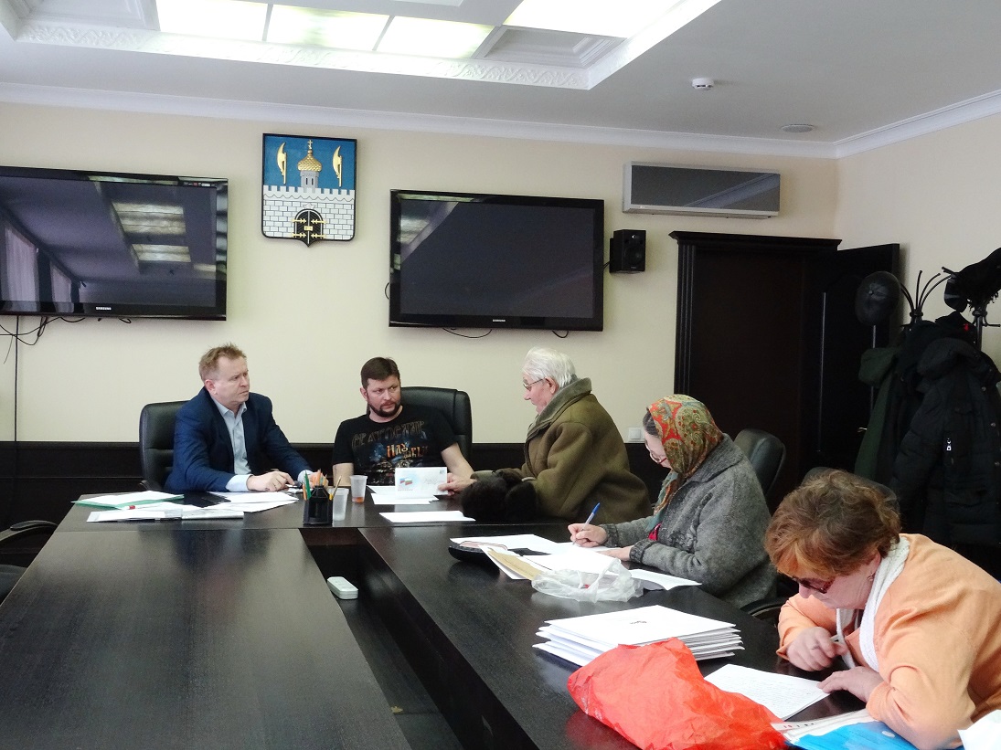 Сергиев Посад: жители четырех домов жалуются депутатам-коммунистам на УК «МосОблЭксплуатация»