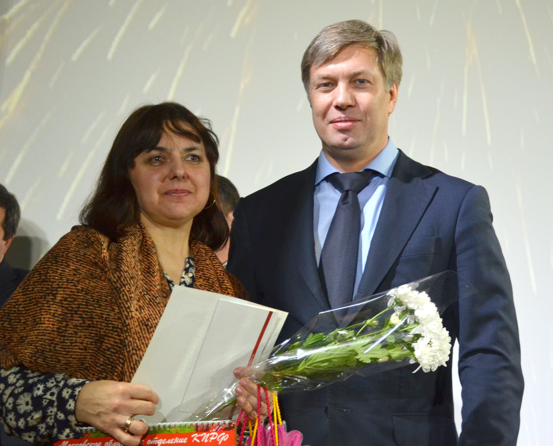 Алексей Русских поздравил женщин Луховицкого района